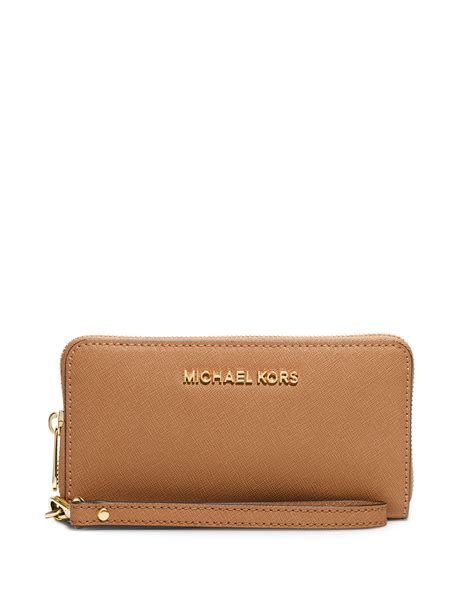 michael kors jet set wallet uk|Michael Kors wristlet jet set.